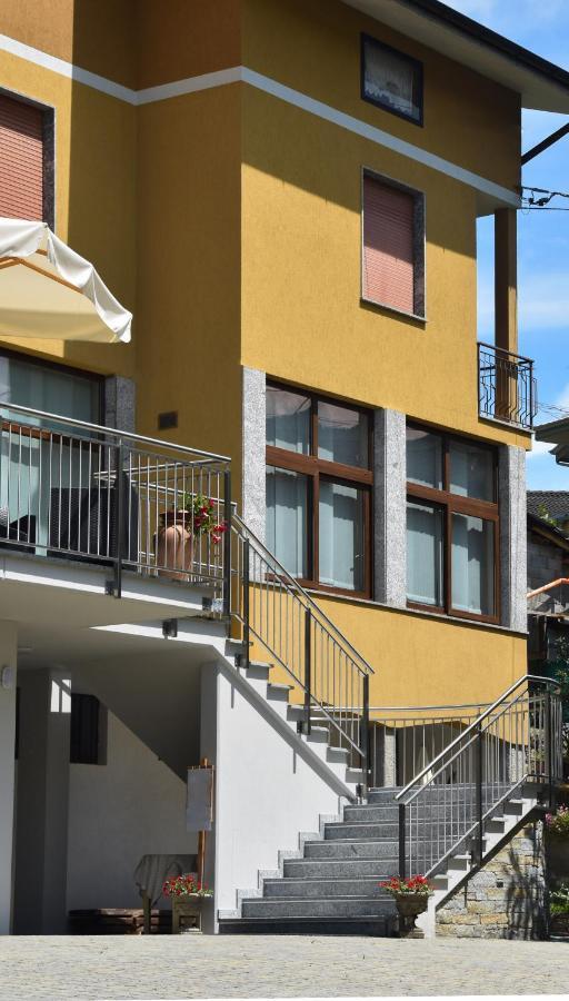 Albergo Ristorante Innocenti Ardenno エクステリア 写真