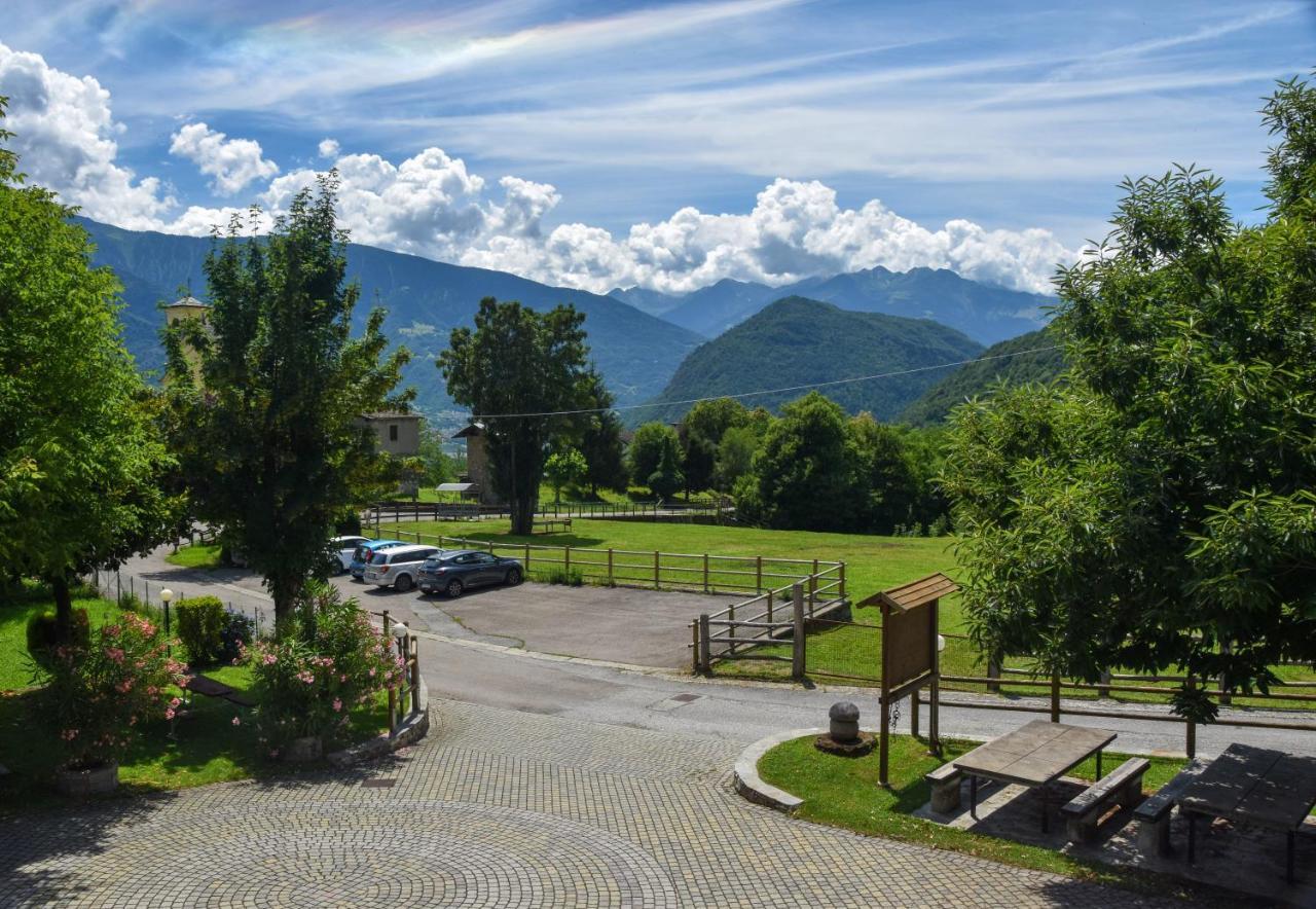 Albergo Ristorante Innocenti Ardenno エクステリア 写真