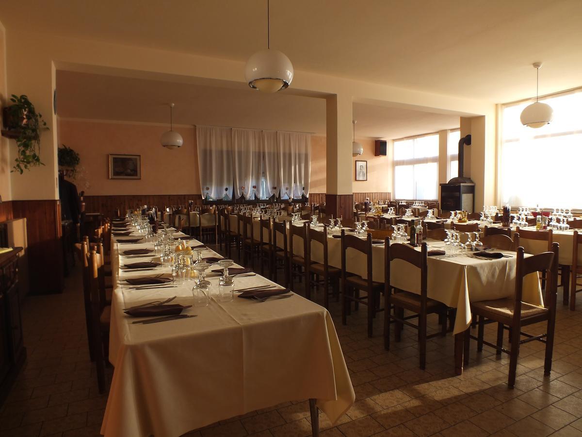 Albergo Ristorante Innocenti Ardenno エクステリア 写真