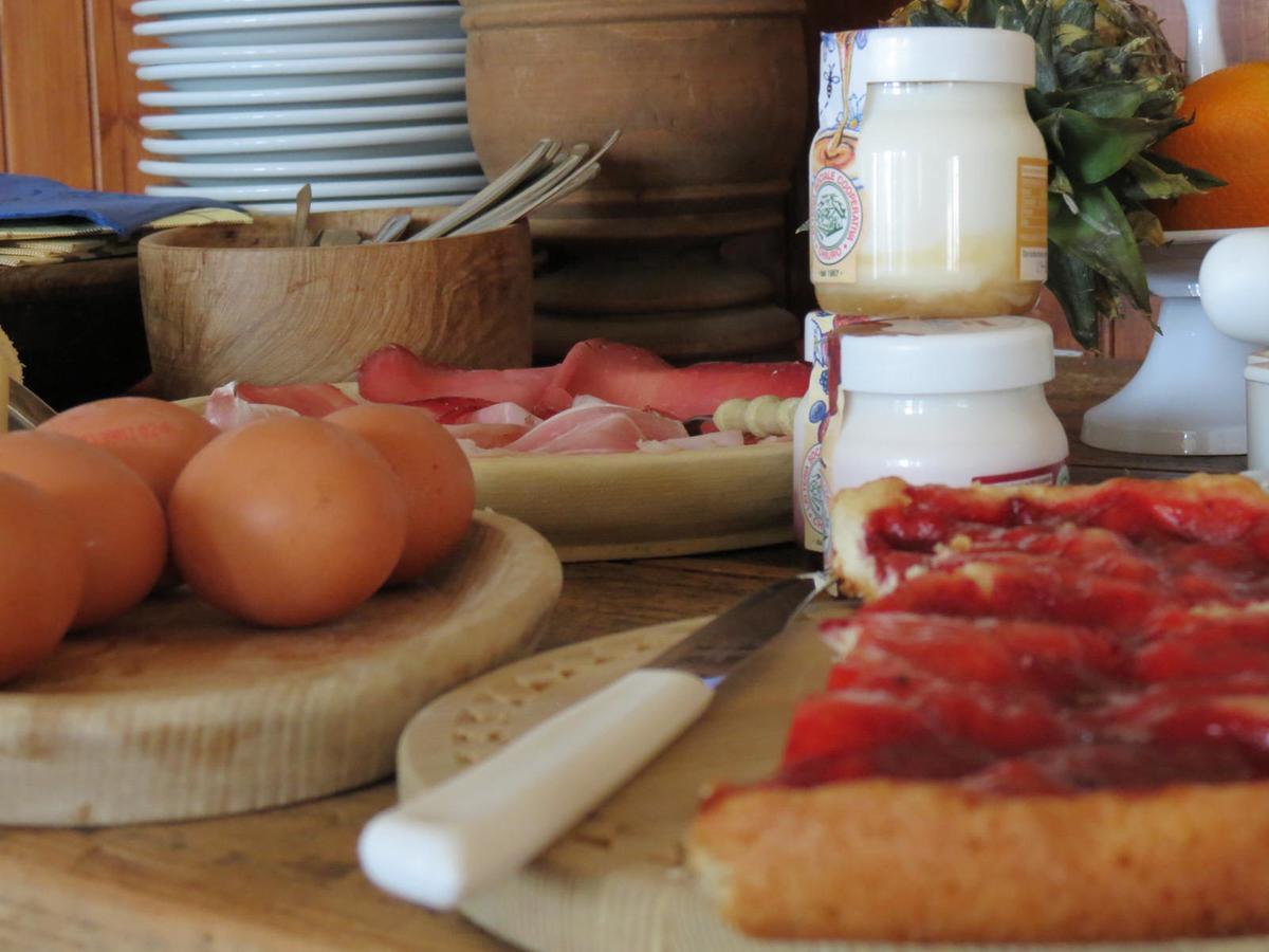 Albergo Ristorante Innocenti Ardenno エクステリア 写真